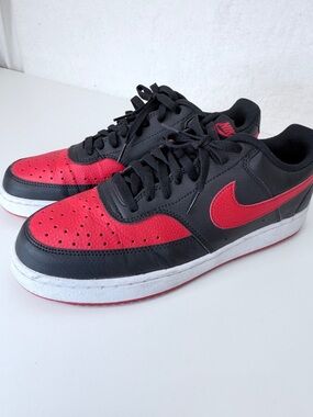 NIKE COURT VISION LOW SUSTAINABLE SNEAKERS Mens size 10 Old School basketball